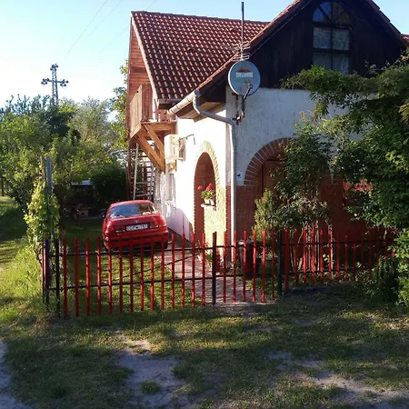 In 18465 * Balatonfenyves